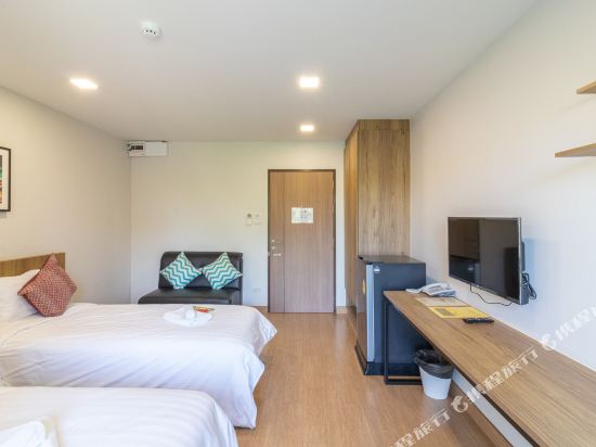 Casa Luxe Hotel and Resident Room Type - Standard Twin Room