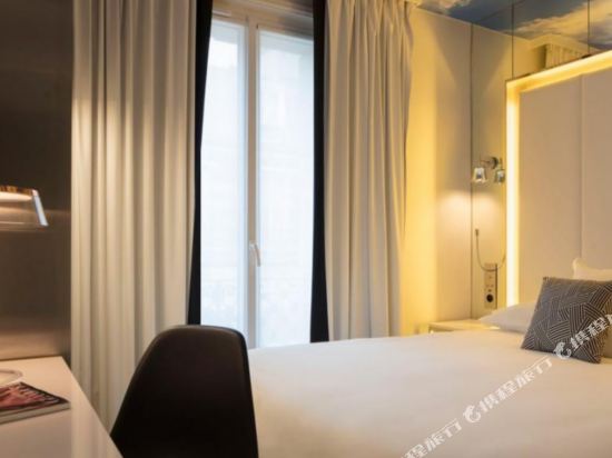 Nouvel Hotel Eiffel Paris Room Type - Classic Room
