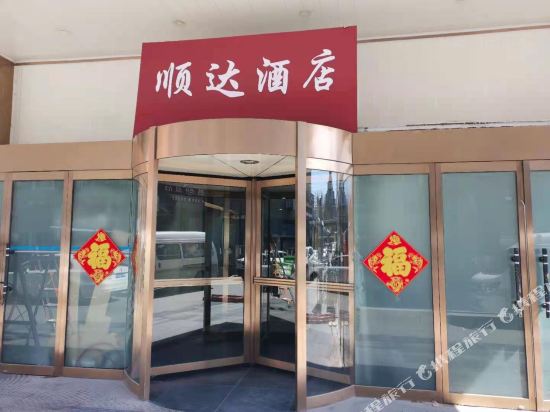 怡莱酒店(北京永定门外地铁站店)