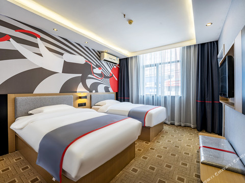 骏怡连锁酒店（英山英皇店）