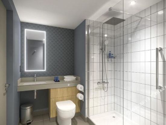 Leonardo Hotel Bristol City Room Type - Superior Double Room