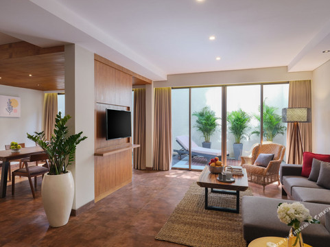 Kayumas Seminyak Resort