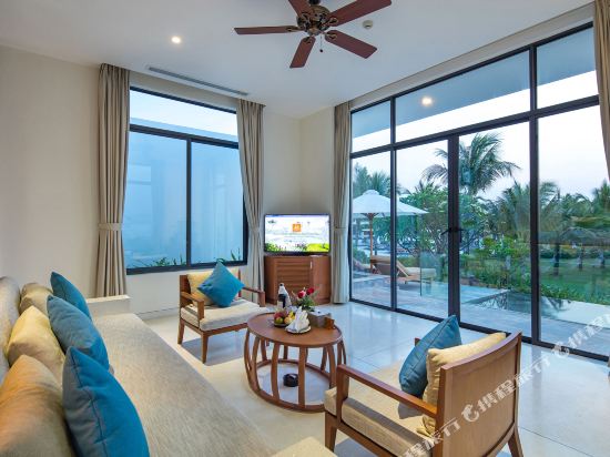 Riviera Beach Resort & Spa Room Type - Pool Villa