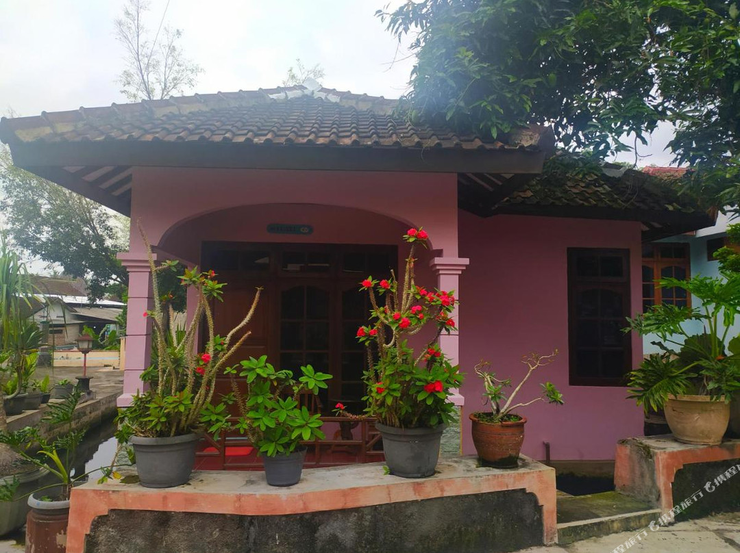 Pakem Sari Hotel, Cafe & Resto
