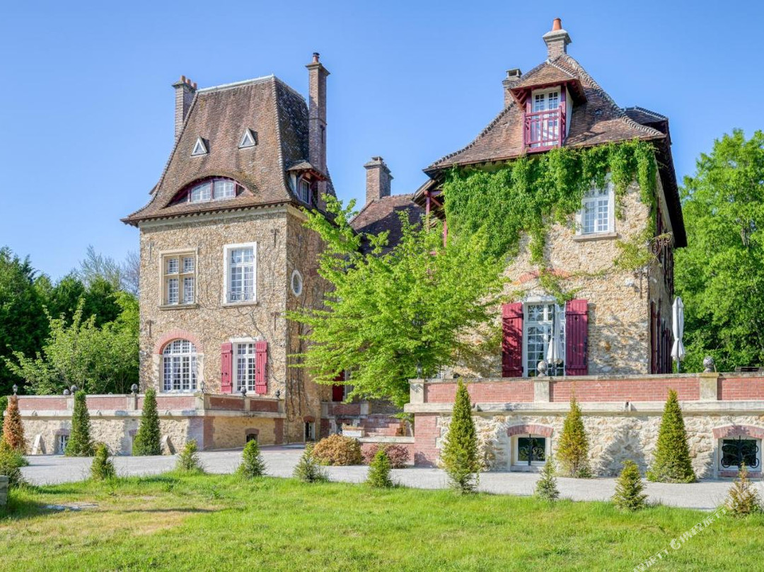 Le Petit Château de Barbizon au Bois du Mée