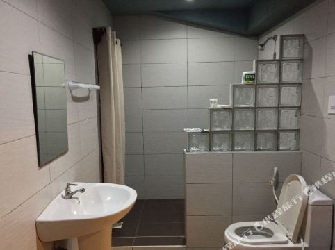 Dumaluan Beach Resort Room Type - Standard Room