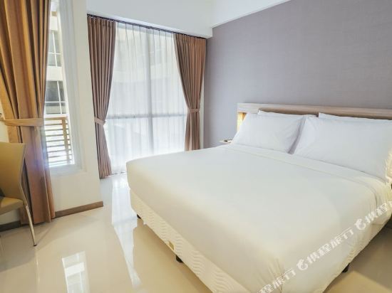 My Tower Hotel Surabaya Room Type - Junior Suite Queen
