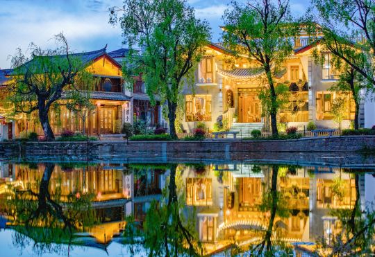 New In x Snowline｜湖畔居·古城全景Holiday Villa （麗江古城店）