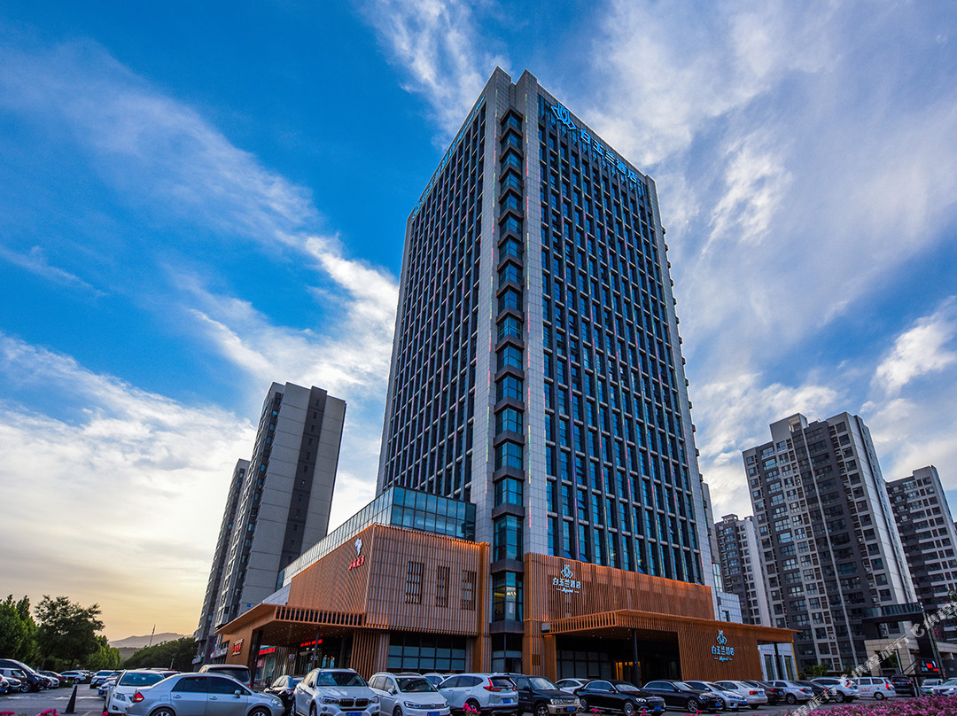 白玉兰酒店(邹平奥林匹克公园鹤伴四路店)