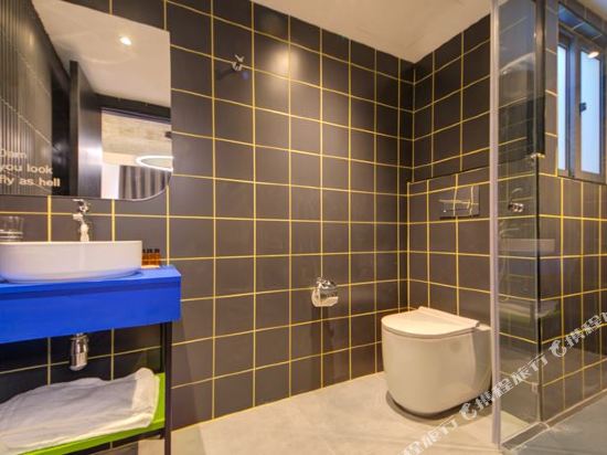 IKYK Hotel - IK Collection Room Type - Deluxe Double or Twin Room with Spa Bath IKYK Hotel - IK Collection Room Type - Deluxe Double or Twin Room with Spa Bath
