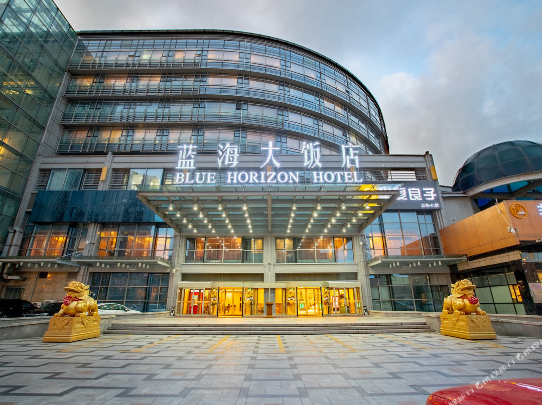 蓝海大饭店(青岛石老人海水浴场国际会展中心店)主图
