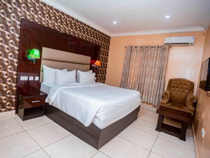 普雷迪亚套房酒店-官方