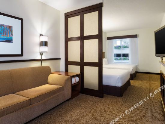 Hyatt Place West Palm Beach/Downtown Room Type - Queen Room with Two Queen Beds and Sofa Bed - High Floor
