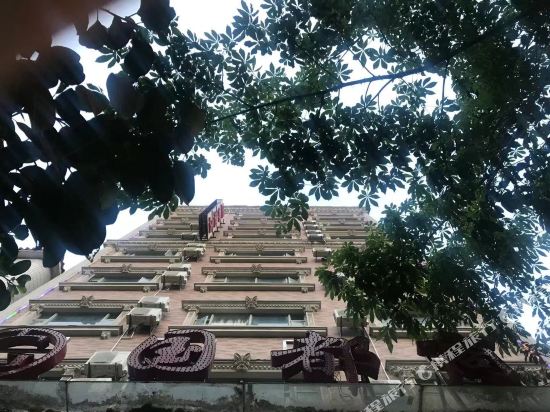 吴川国都商务酒店