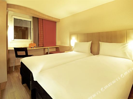 ibis Paris Coeur d Orly Airport Room Type - TWIN STANDARD