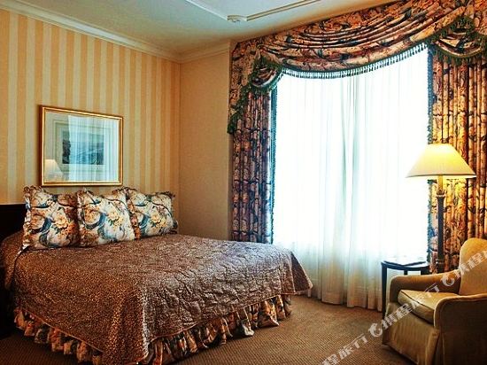 Hotel Monteleone, New Orleans Room Type - Royal Room (Royal Salon)
