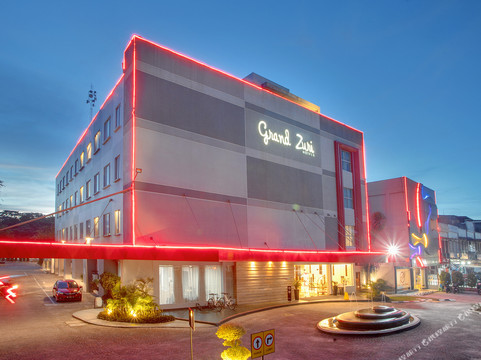 Duri酒店住宿-祖日杜里大酒店