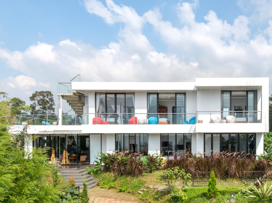 TwoSpaces Living at deRos 度假村 & 咖啡馆, 茂物