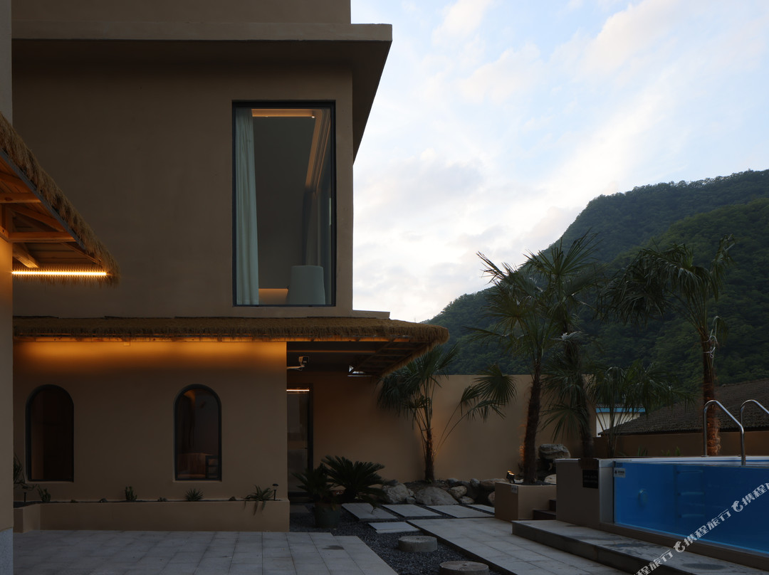 山山·十三鸾|Villa·度假民宿(木鱼镇旅游集散中心店)