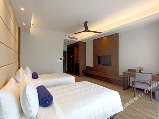 Pacific Regency Beach Resort, Port Dickson Room Type - Deluxe Twin (partial sea view) Pacific Regency Beach Resort, Port Dickson Room Type - Deluxe Twin (partial sea view)