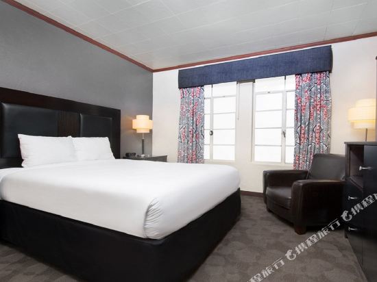 Golden Gate Hotel and Casino Room Type - Queen Room-Non-Smoking