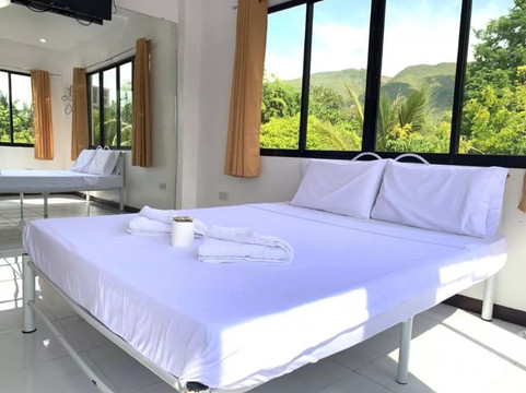 Ginatilan酒店住宿-Luna Oslob Travellers Inn