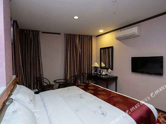 S Bee Hotel Room Type - Deluxe Suite
