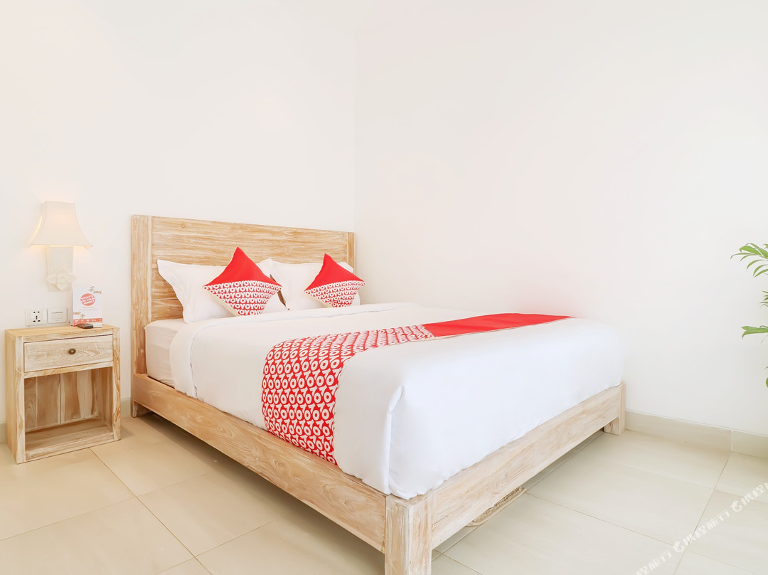 2896 Uma Menuh Guest House Near Pantai Keramas