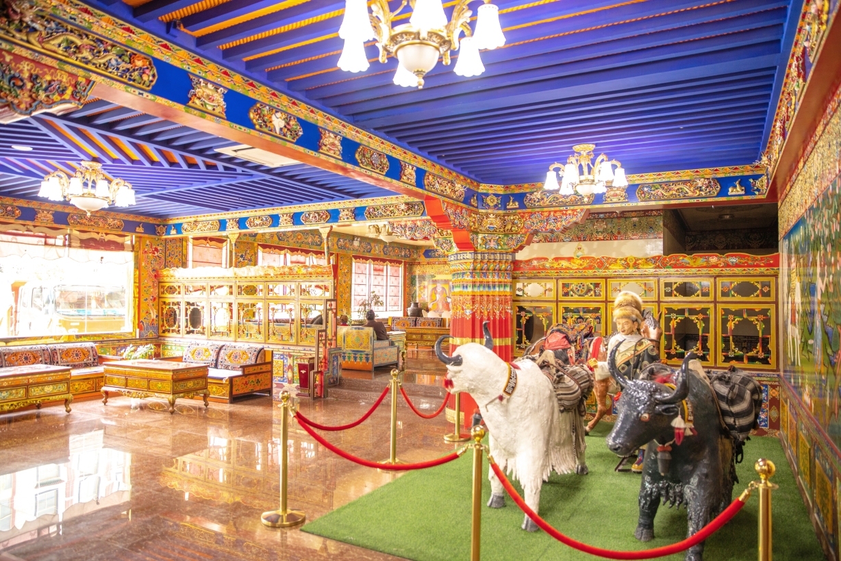 格萨尔大酒店-官方