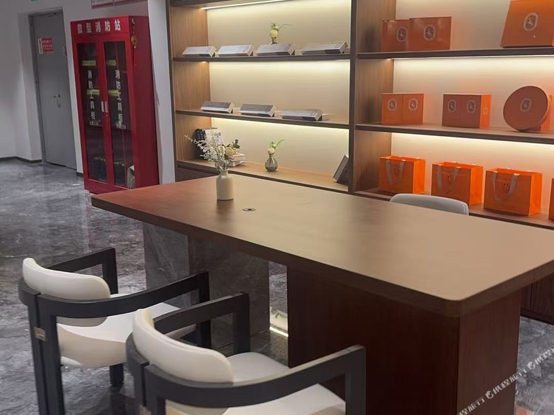 兰欧国际酒店（韶山景区高铁站店）