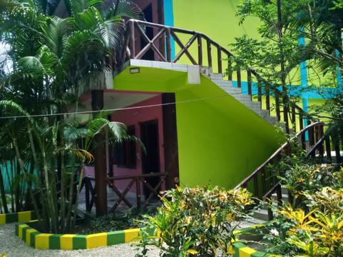 Goroomgo Green Gold Resort Lataguri