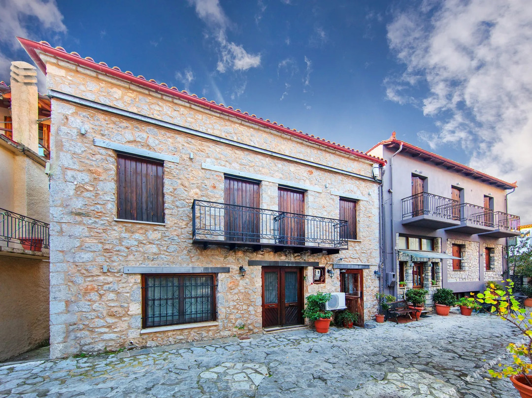 Antikyra酒店住宿-White Hills Stone Suites