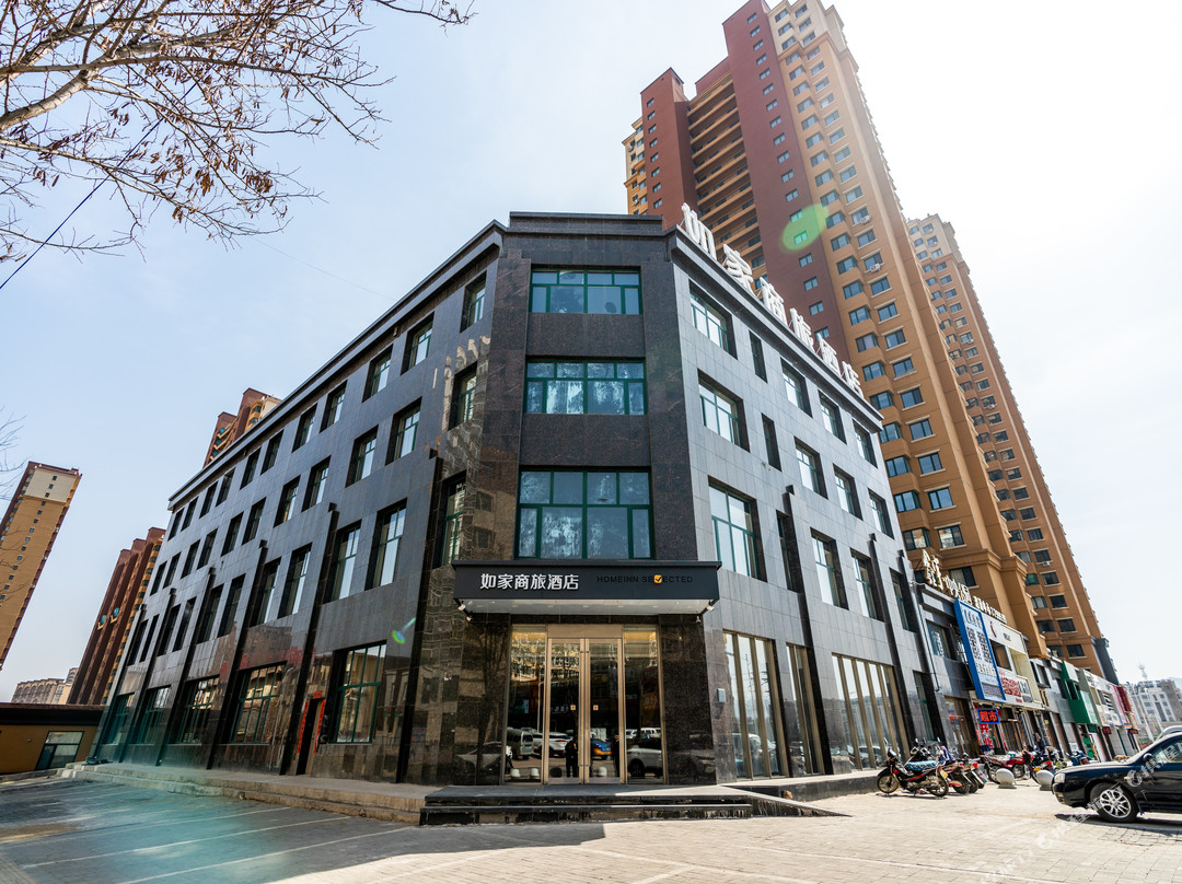如家商旅酒店（朝阳建平火车站鑫宇中央公园店）