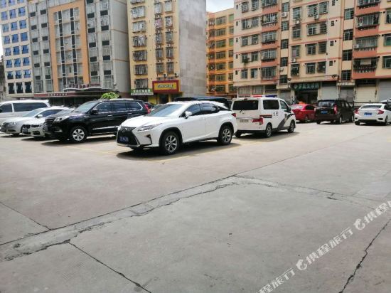 高州益盛大酒店