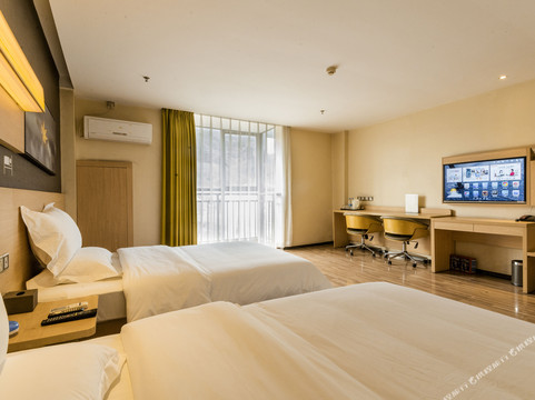 7天泸州叙永客运站店