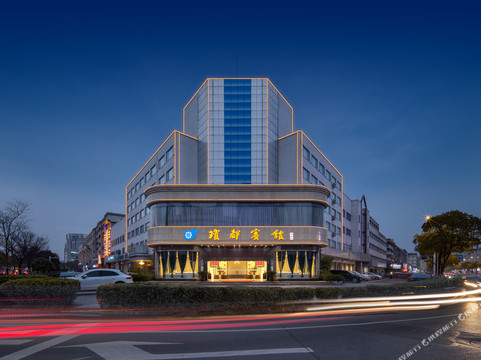 扬州琼都酒店（万达广场扬州大学荷花池校区店）主图