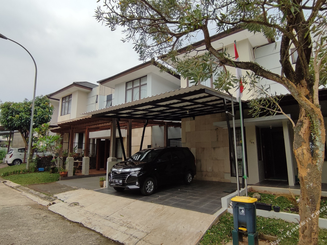 由Ruang Nyaman提供的Sentul Atmosfer客房