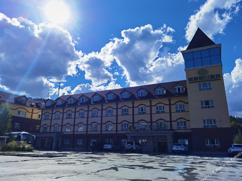 喀纳斯凯源假日酒店