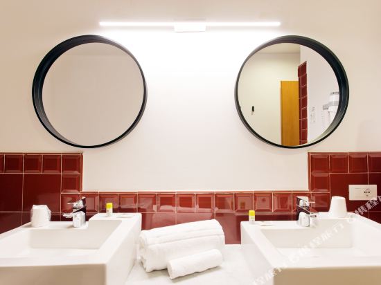 B&B Hotel Palermo Quattro Canti Room Type - Suite