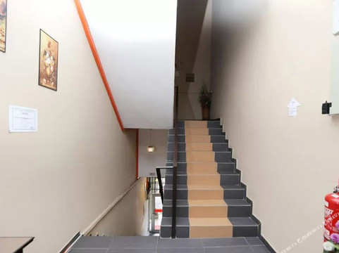 OYO 89902 Semerah套房民宿