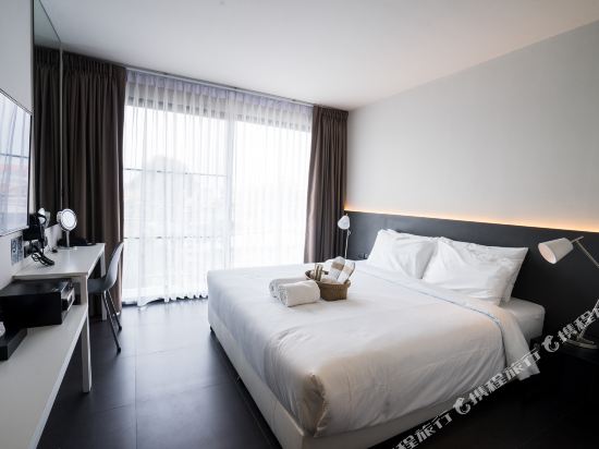 POR Thapae Gate Room Type - Double Room