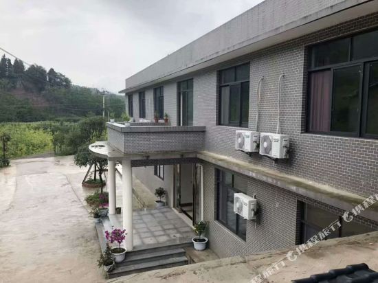 邛崃怡心园山庄