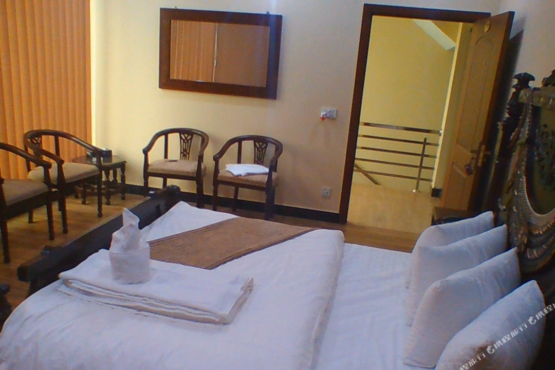 Hotel Red Roof Sahiwal