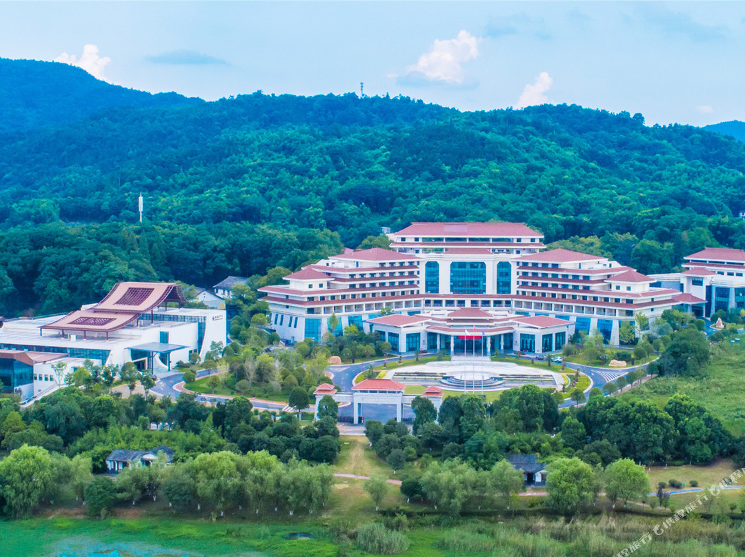 宁乡灰汤职疗温泉度假基地