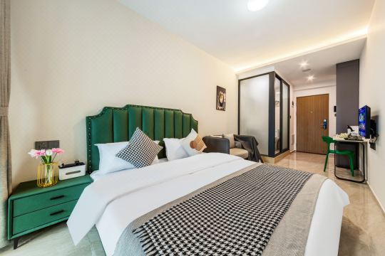 Mengduo Luxury Apartment (Guangzhou South Station Store)