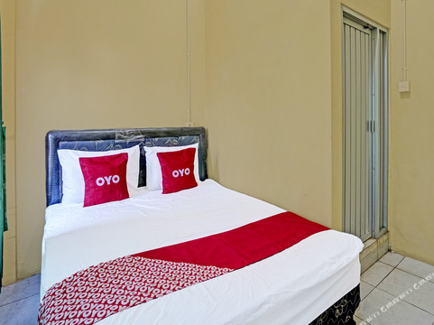 Oyo 91572 Barokah高级公寓