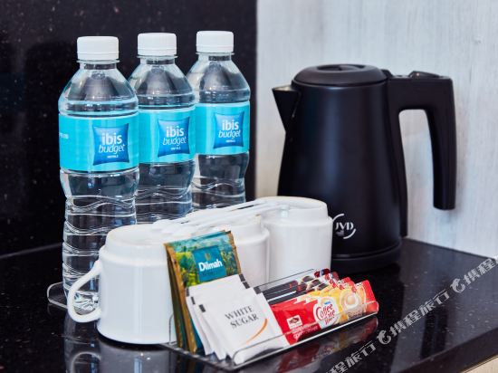 ibis budget Singapore Jasmine Room Type - Superior Triple Room