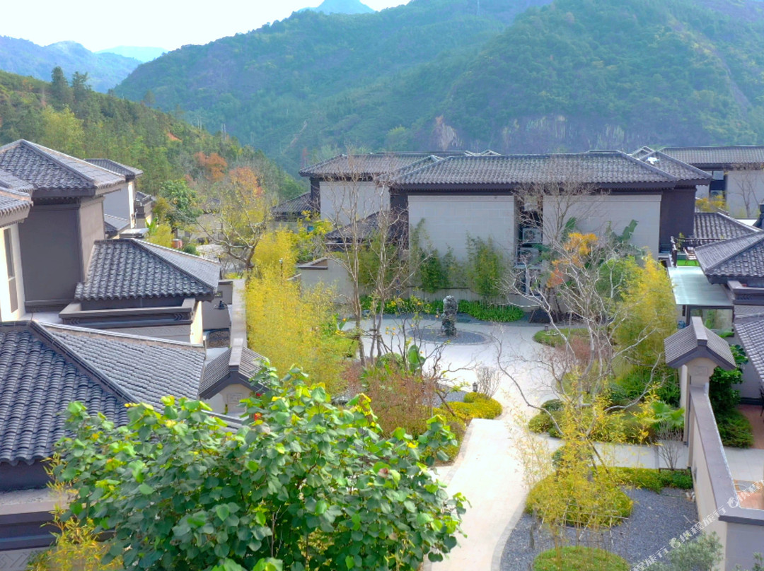 永泰庭野栖山温泉别墅