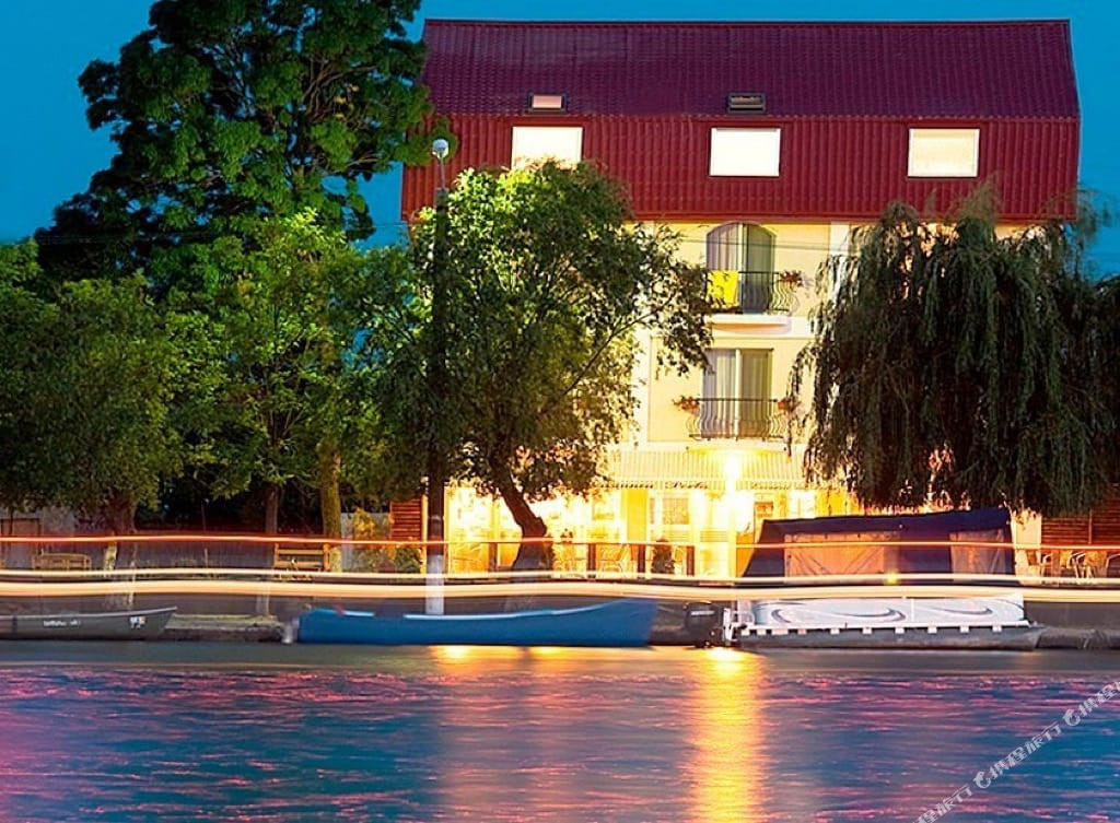 Sulina酒店住宿-Pensiunea Perla