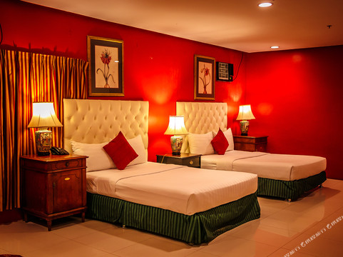 Dreamwave Hotel Lemery